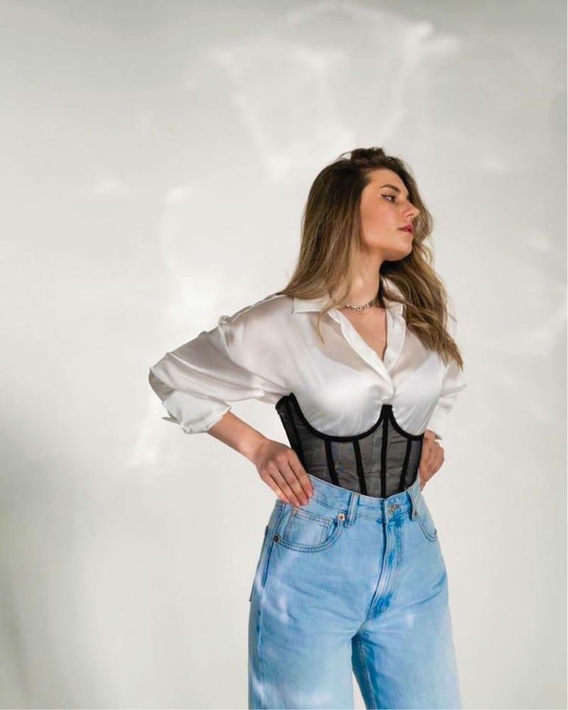 SHAPES and DRAPES Under Bust Corset Belt